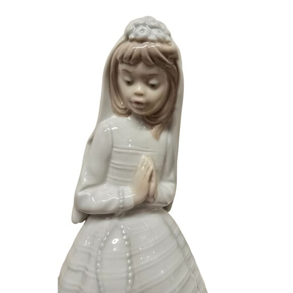 Nao Lladro First Communion Girl 9" Figurine Porcelain Prayer - Picture 3 of 8